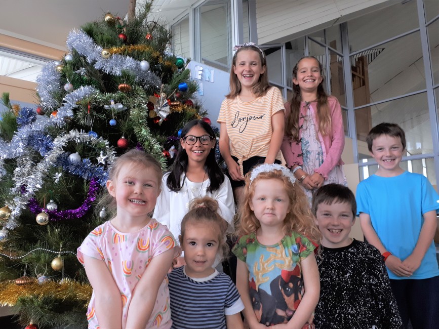 Xmas Tree Decorating