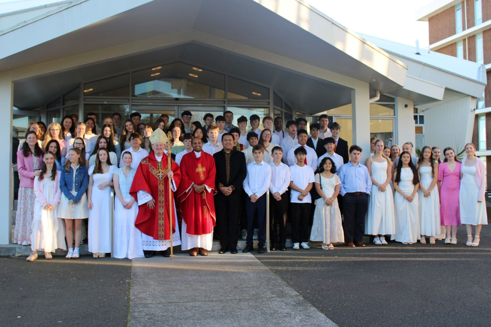 Confirmation candidates with the bishop